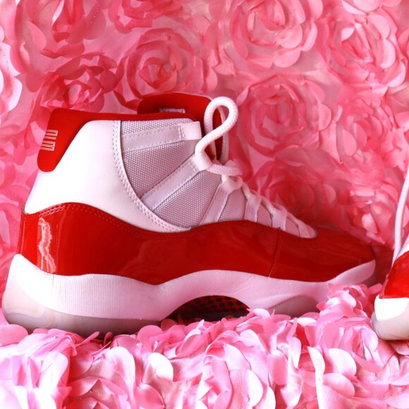 Air Jordan 11 Retro 'Cherry - Picture 2 of 4